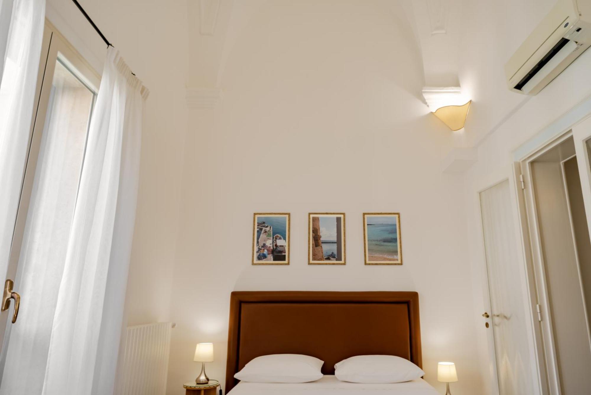 Palazzo De Tomasi B&B Галлиполи Экстерьер фото