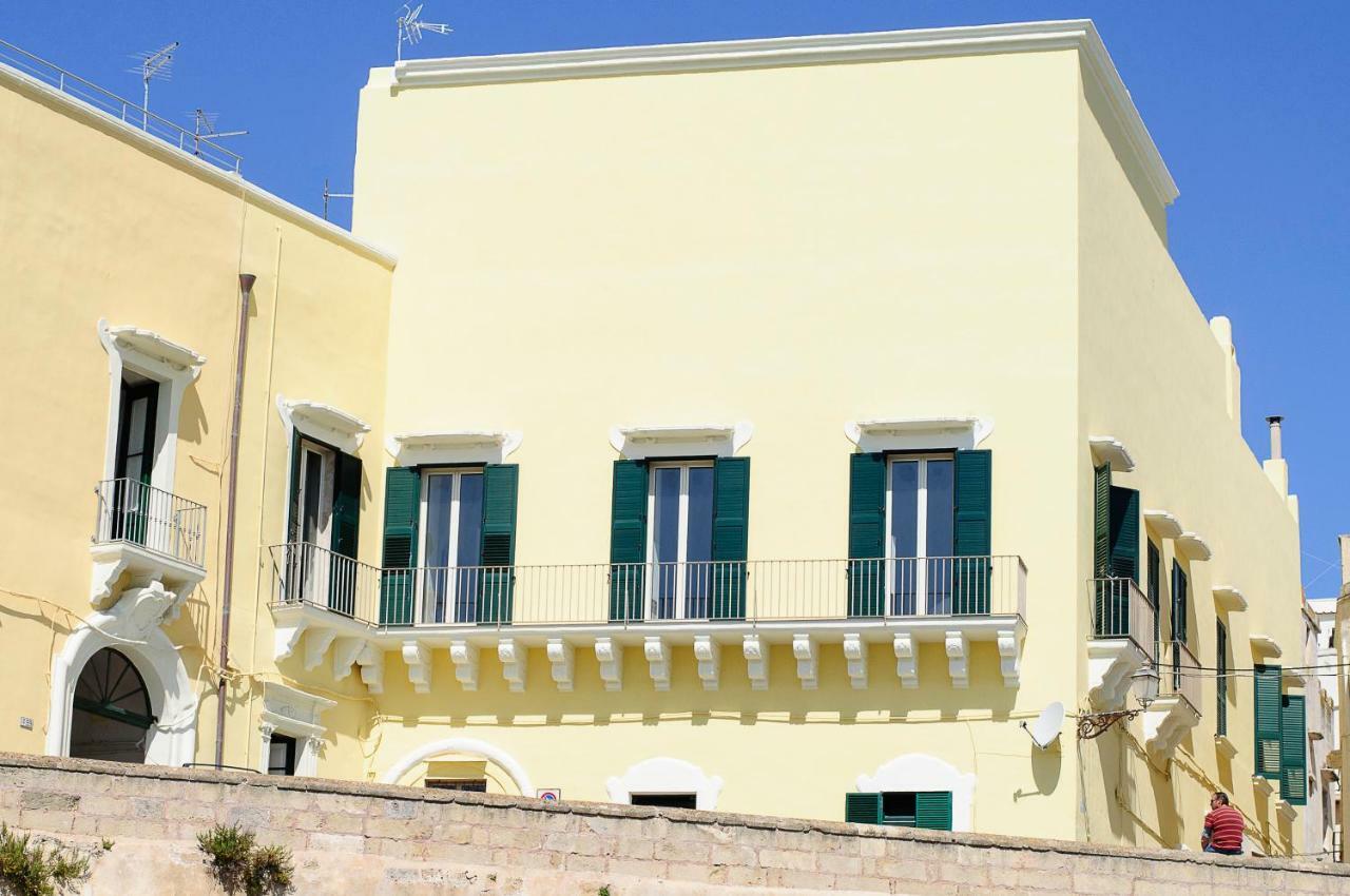 Palazzo De Tomasi B&B Галлиполи Экстерьер фото
